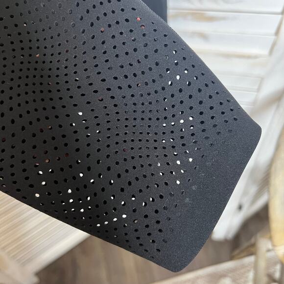 SPANX Women's M Shapewear Workout Legging Black Perforated Leg Seamless Waist - Picture 5 of 12